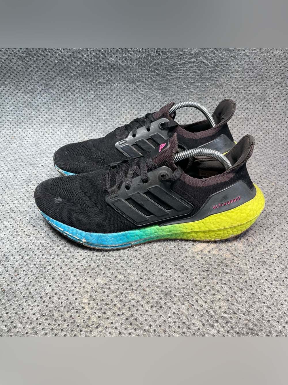 Adidas Ultraboost 22 Black Running Shoes Size 9 Men’s
